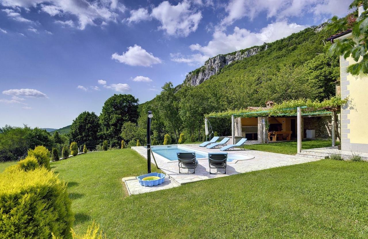 Villa Bella Lupoglav  Exterior foto
